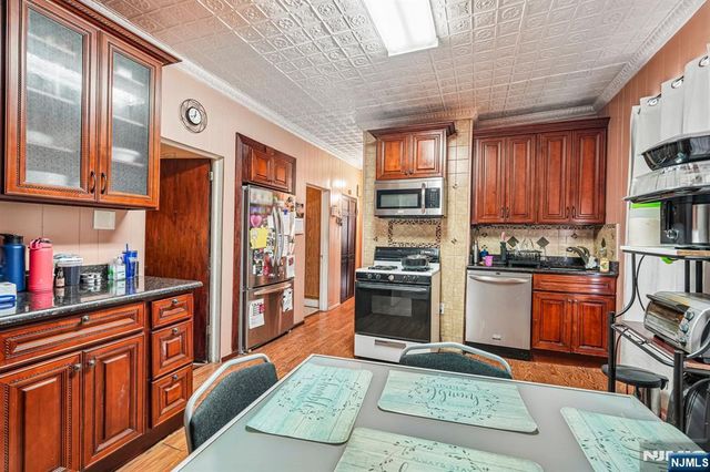 174 Jasper Street, Paterson, NJ 07522