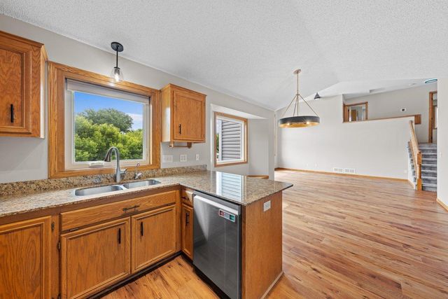 5553 Crossandra Street SE, Prior Lake, MN 55372