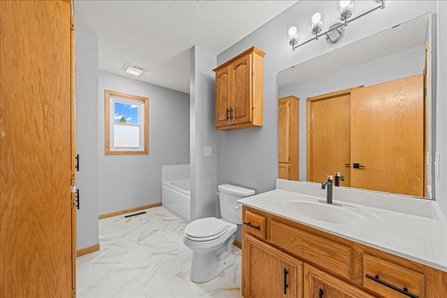 5553 Crossandra Street SE, Prior Lake, MN 55372
