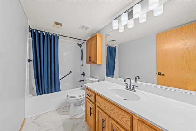 5553 Crossandra Street SE, Prior Lake, MN 55372