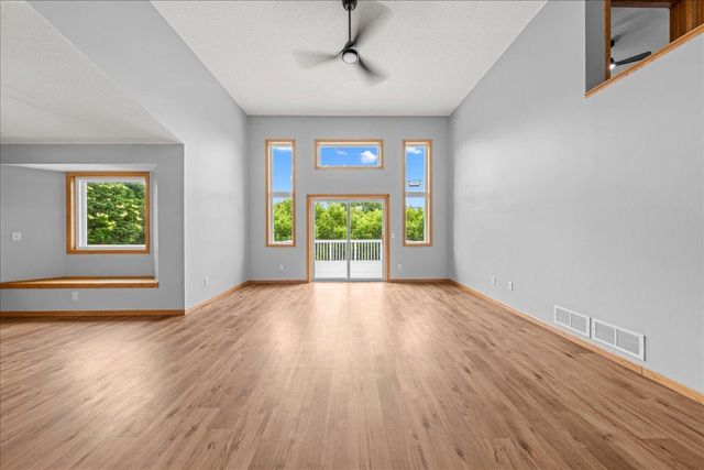5553 Crossandra Street SE, Prior Lake, MN 55372
