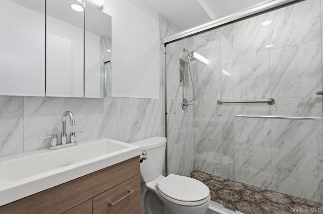 24 Palmetto Street, Brooklyn, NY 11221