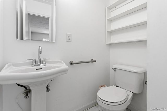 24 Palmetto Street, Brooklyn, NY 11221