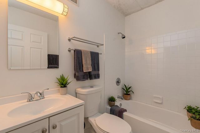 24 Palmetto Street, Brooklyn, NY 11221