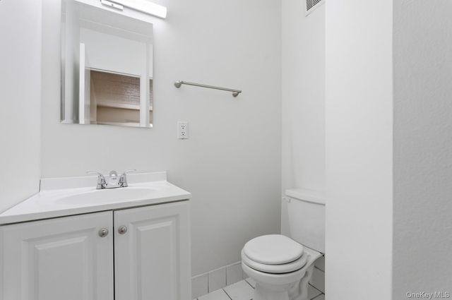 24 Palmetto Street, Brooklyn, NY 11221