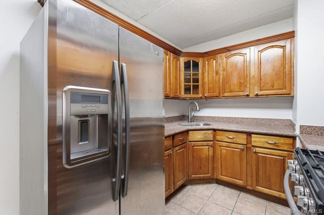 24 Palmetto Street, Brooklyn, NY 11221