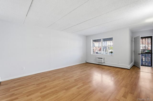 24 Palmetto Street, Brooklyn, NY 11221