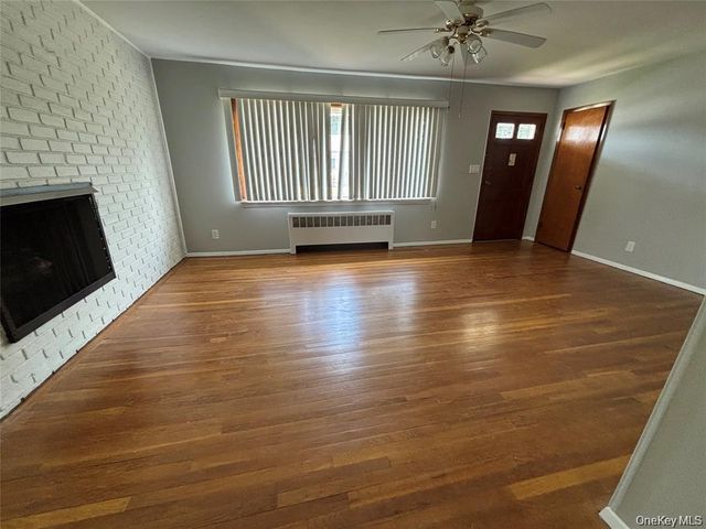 235 10th Street, Bethpage, NY 11714