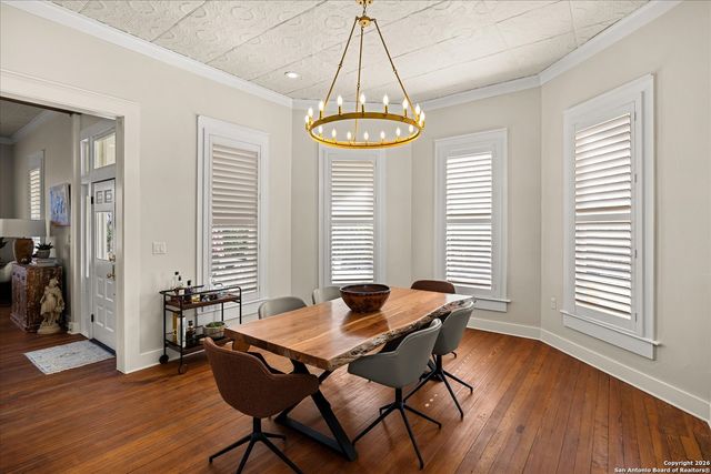 1006 High, Comfort, TX 78013