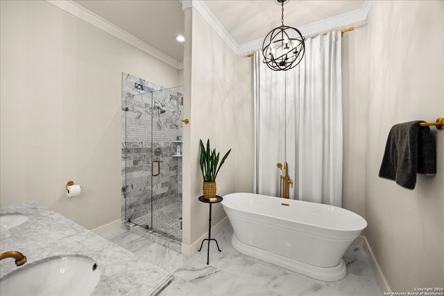 1006 High, Comfort, TX 78013