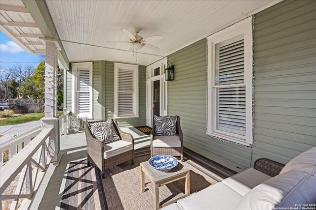 1006 High, Comfort, TX 78013