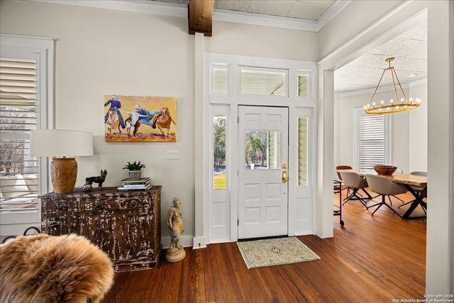 1006 High, Comfort, TX 78013