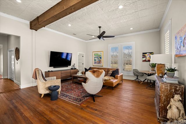 1006 High, Comfort, TX 78013