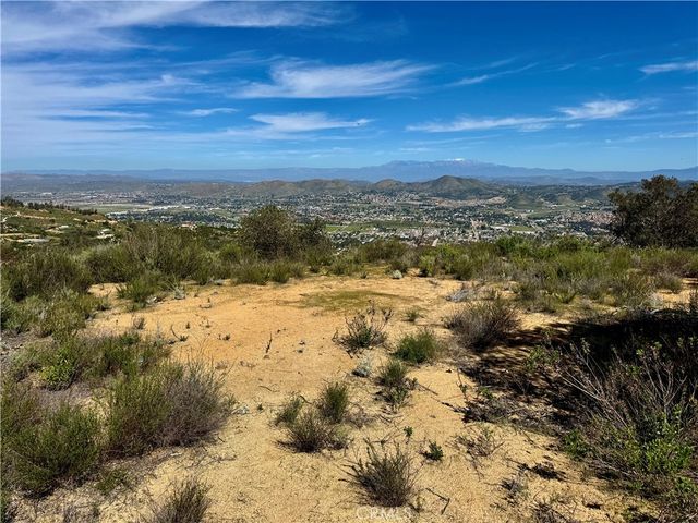 37685 El Tigre, Murrieta, CA 92562