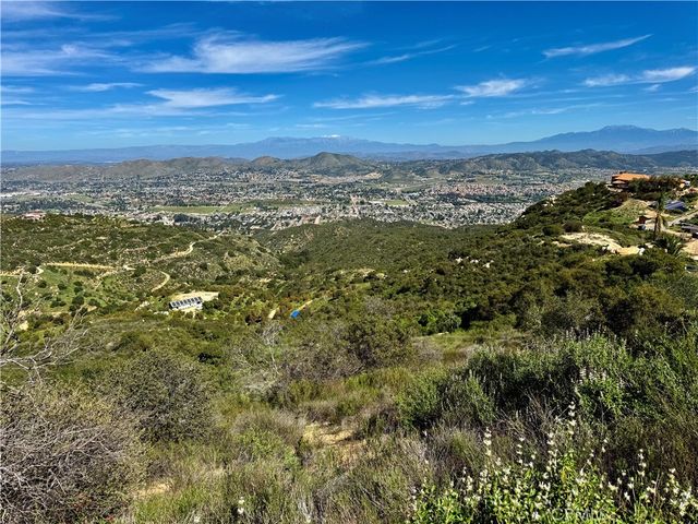 37685 El Tigre, Murrieta, CA 92562