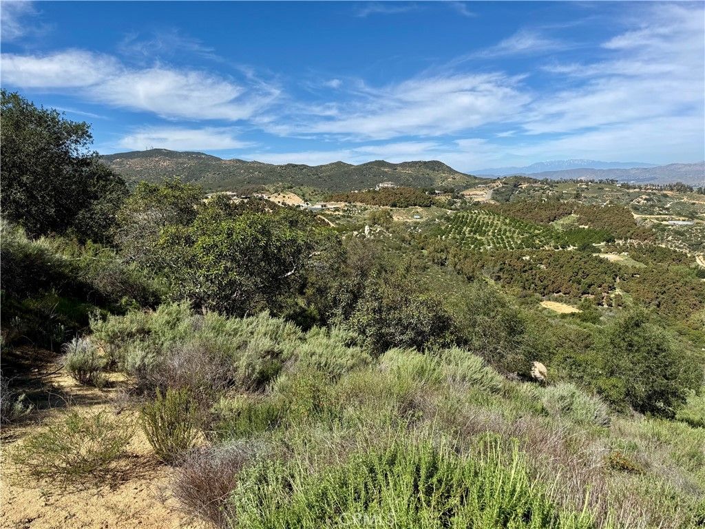 Image 17 of property listing at 37685 El Tigre, Murrieta, CA 92562