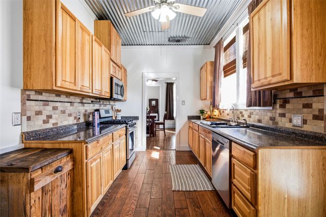 826 W Morton Street, Denison, TX 75020