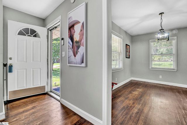 107 Forest Drive, Laurens, SC 29360
