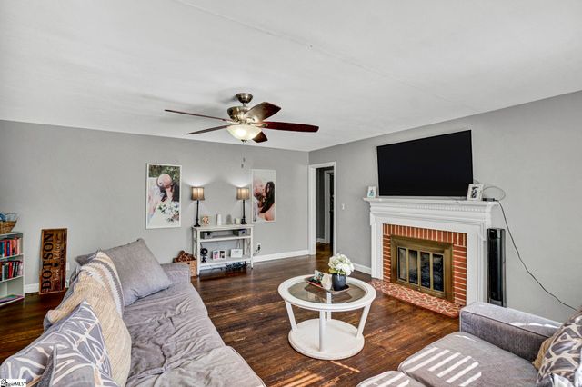 107 Forest Drive, Laurens, SC 29360