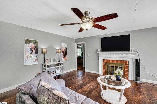 107 Forest Drive, Laurens, SC 29360