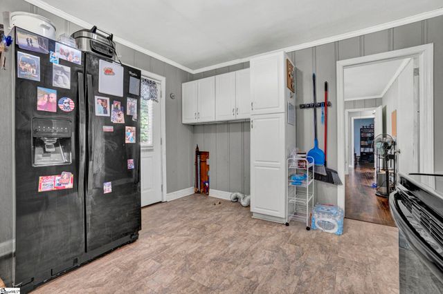 107 Forest Drive, Laurens, SC 29360