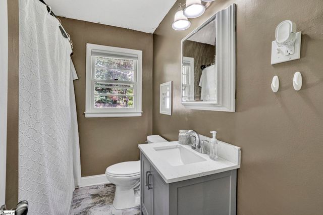 107 Forest Drive, Laurens, SC 29360