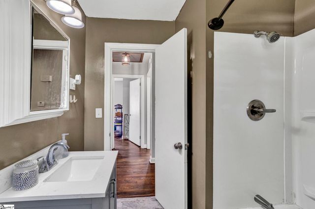 107 Forest Drive, Laurens, SC 29360