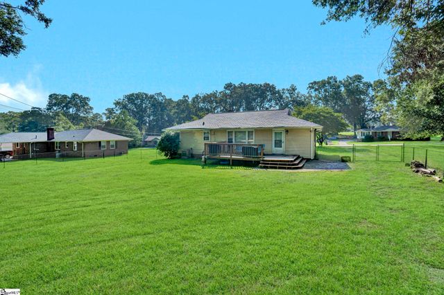 107 Forest Drive, Laurens, SC 29360