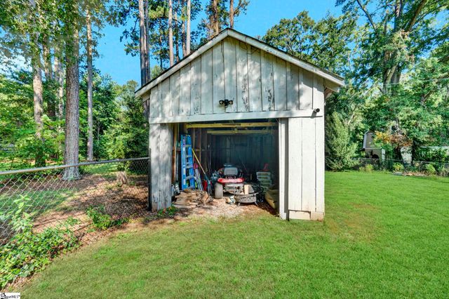 107 Forest Drive, Laurens, SC 29360