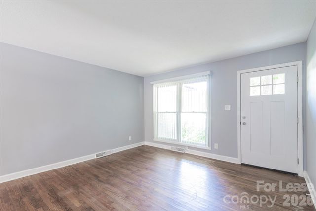 3331 Erskine Drive, Charlotte, NC 28205
