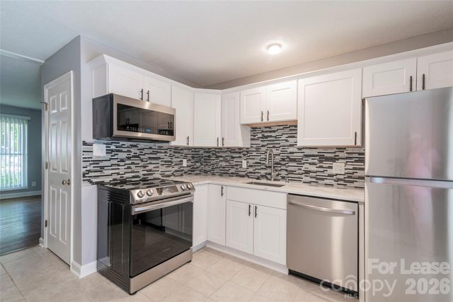 3331 Erskine Drive, Charlotte, NC 28205