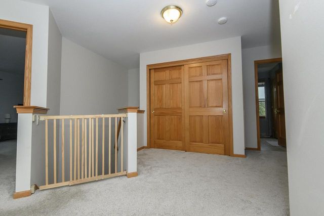 1887 Wayside DRIVE, Hartford, WI 53027