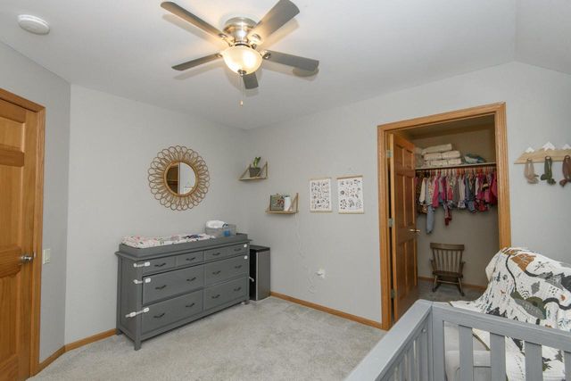 1887 Wayside DRIVE, Hartford, WI 53027
