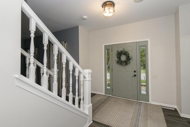 1887 Wayside DRIVE, Hartford, WI 53027