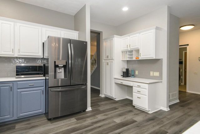 1887 Wayside DRIVE, Hartford, WI 53027