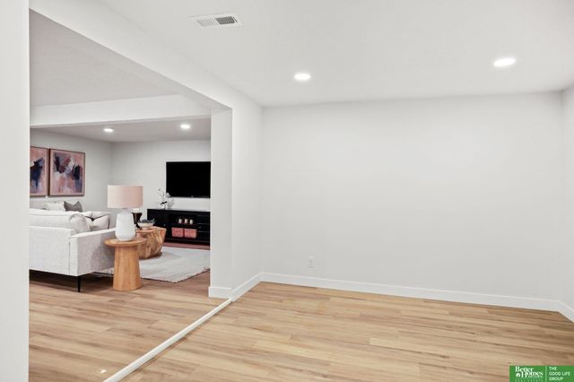 4891 CO RD P39 Road, Fort Calhoun, NE 68023