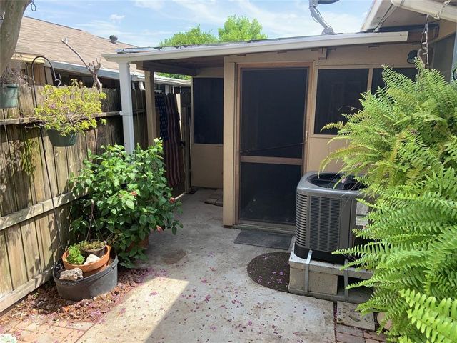 3302 Burke Road 9, Pasadena, TX 77504