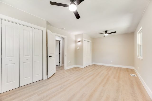 206 Senter Valley Road, Irving, TX 75060
