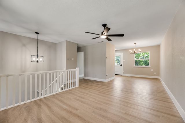 206 Senter Valley Road, Irving, TX 75060