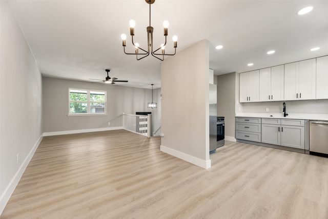 206 Senter Valley Road, Irving, TX 75060