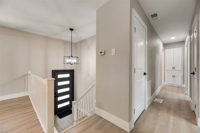 206 Senter Valley Road, Irving, TX 75060