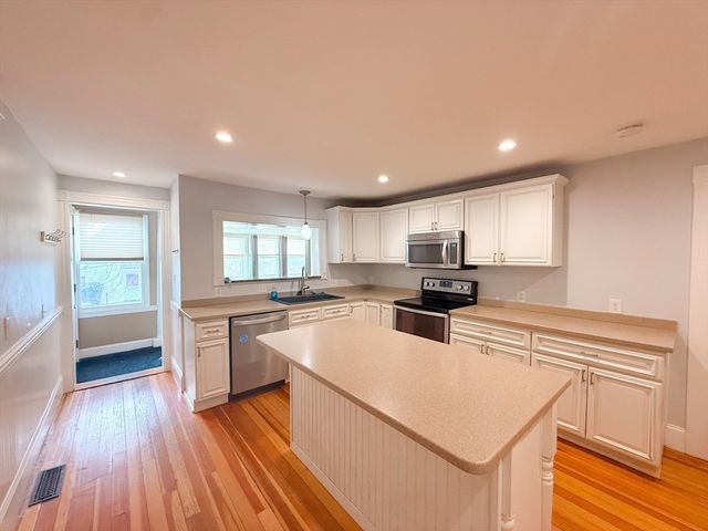 3 Elm Street 1, Natick, MA 01760