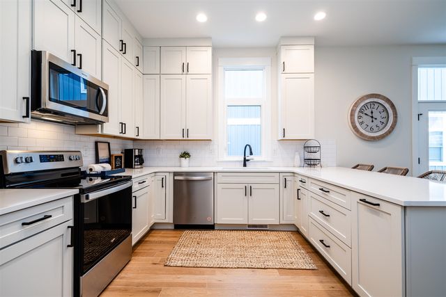 251 Cavelier Avenue, Saint Joseph, MI 49085