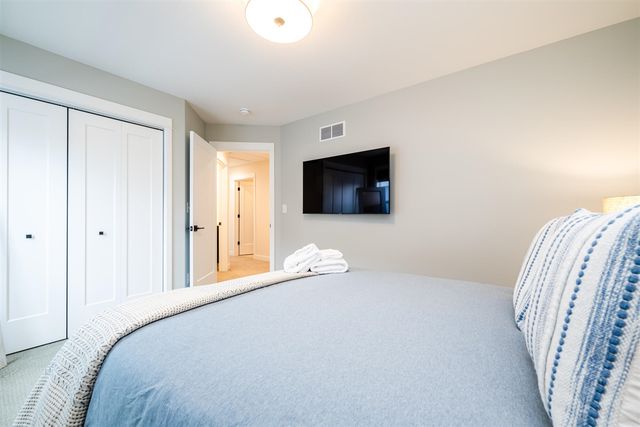 251 Cavelier Avenue, Saint Joseph, MI 49085