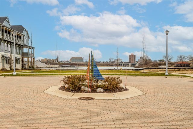 251 Cavelier Avenue, Saint Joseph, MI 49085