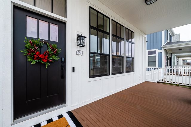 251 Cavelier Avenue, Saint Joseph, MI 49085