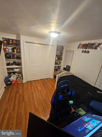 21 S SUSSEX ST, Gloucester City, NJ 08030