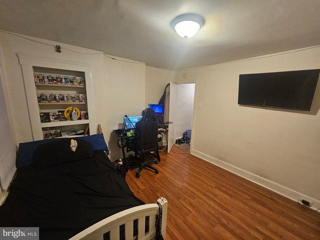 21 S SUSSEX ST, Gloucester City, NJ 08030