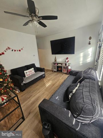 21 S SUSSEX ST, Gloucester City, NJ 08030