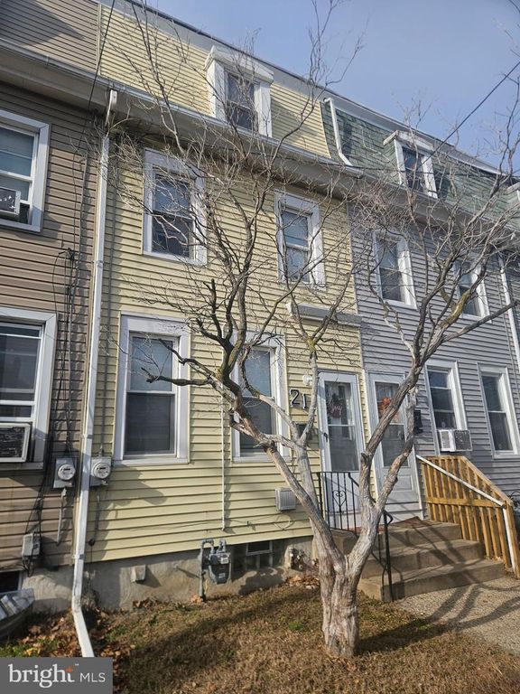 21 S SUSSEX ST, Gloucester City, NJ 08030